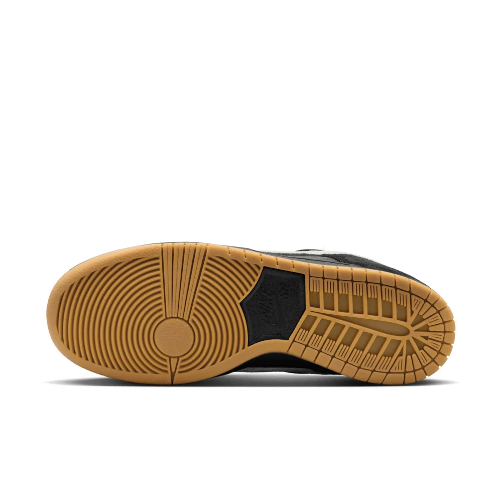 Nike Sb Dunk Low Pro Black White Gum - Image 4